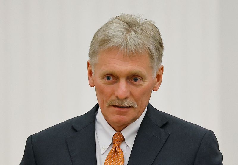 &copy; Reuters. Il portavoce del Cremlino Dmitry Peskov assiste alla conferenza stampa del presidente russo Vladimir Putin e del primo ministro ungherese Viktor Orban dopo il loro incontro a Mosca, Russia, 5 luglio 2024. REUTERS/Evgenia Novozhenina/File Photo