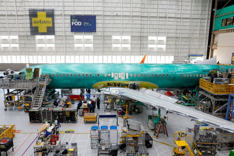 &copy; Reuters. Aeronave Boeing 737 MAX é montada em fábrica da empresa em Renton, no Estado norte-americano de Washingtonn25/06/2024 Jennifer Buchanan/Pool via REUTERS