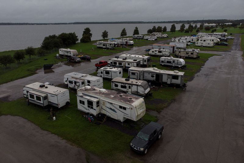 &copy; Reuters. A view of a trailer park on the shore of Lake Palourde is pictured as Tropical Storm Francine intensifies and is on track to become a hurricane before its expected landfall on the U.S. Gulf Coast, in Morgan City, Louisiana, U.S. September 10, 2024.  REUTE