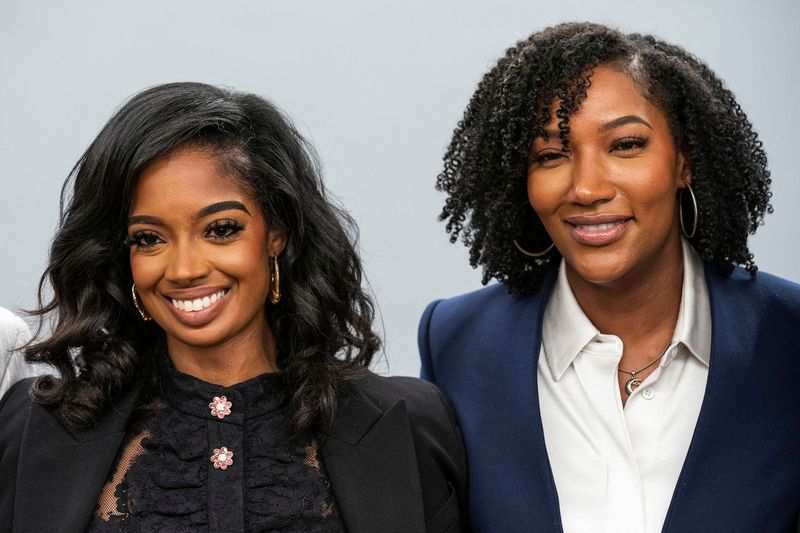 &copy; Reuters. FILE PHOTO: Fearless Fund co-partners Arian Simone and Ayana Parsons attends a press conference in New York, U.S., August 10, 2023. REUTERS/Eduardo Munoz