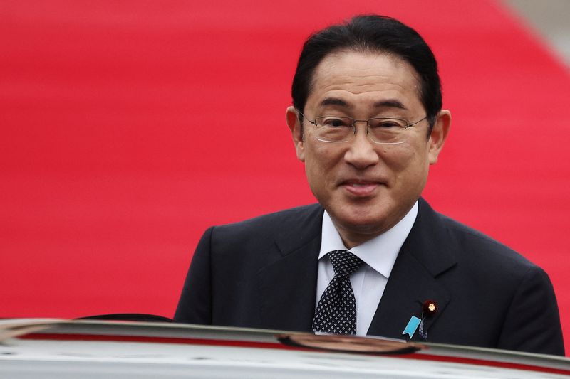 © Reuters. FILE PHOTO: Japanese Prime Minister Fumio Kishida arrives at Seoul Air base in Seongnam, South Korea, September 6, 2024. REUTERS/Kim Hong-Ji/File Photo