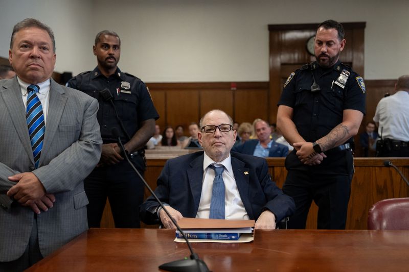 © Reuters. Former film producer Harvey Weinstein appears in court in New York, U.S.,  July 19, 2024. Adam Gray/Pool via REUTERS/File Photo