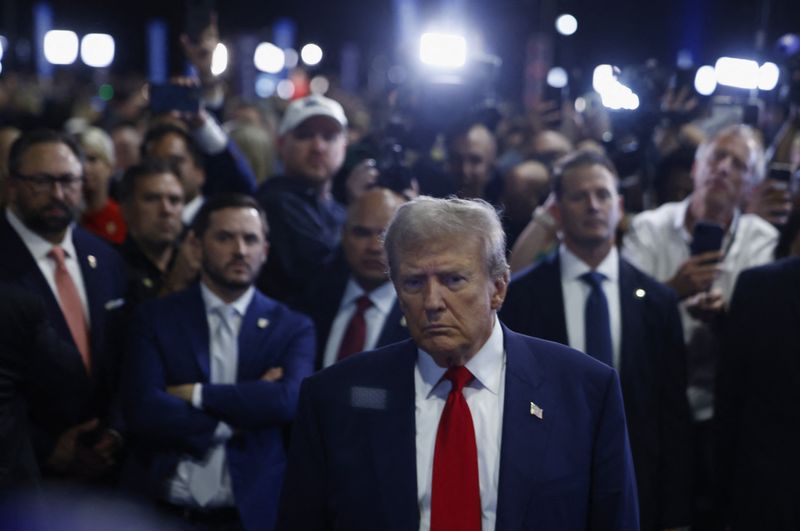 &copy; Reuters. Republican presidential nominee and former U.S. President Donald Trump reacts in the spin room, on the day of his debate with Democratic presidential nominee and U.S. Vice President Kamala Harris, in Philadelphia, Pennsylvania, U.S., September 10, 2024. R