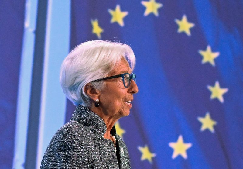 © Reuters. European Central Bank (ECB) President Christine Lagarde speaks to reporters following the Governing Council's monetary policy meeting in Frankfurt, Germany September 12, 2024. REUTERS/Jana Rodenbusch