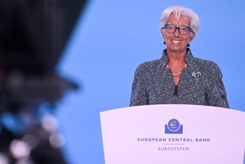 &copy; Reuters. La presidente della Banca Centrale Europea (BCE) Christine Lagarde parla ai giornalisti dopo la riunione del Consiglio direttivo di politica monetaria a Francoforte, Germania, il 12 settembre 2024. REUTERS/Jana Rodenbusch