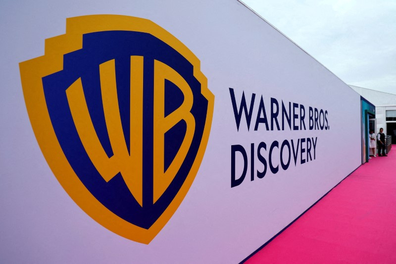 &copy; Reuters. FILE PHOTO: The Warner Bros logo is seen during the Cannes Lions International Festival of Creativity in Cannes, France, June 22, 2022.    REUTERS/Eric Gaillard/File Photo