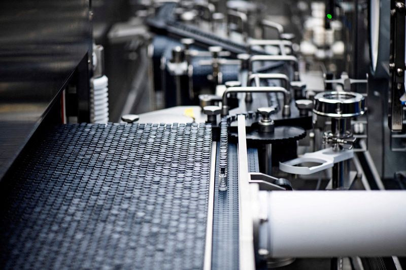 © Reuters. FILE PHOTO: Undated handout picture of a Bavarian Nordic manufacturing line obtained by Reuters on August 16, 2024.    Bavarian Nordic/Carsten Andersen/Handout via REUTERS/File Photo