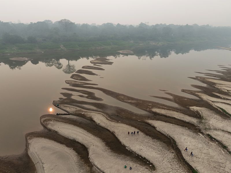 &copy; Reuters. Seca no Rio Madeiran8/09/2024nREUTERS/Bruno Kelly