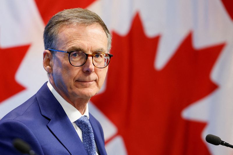 © Reuters. FILE PHOTO: Bank of Canada Governor Tiff Macklem takes part in a press conference, after cutting key interest rate, in Ottawa, Ontario, Canada September 4, 2024. REUTERS/Blair Gable//File Photo