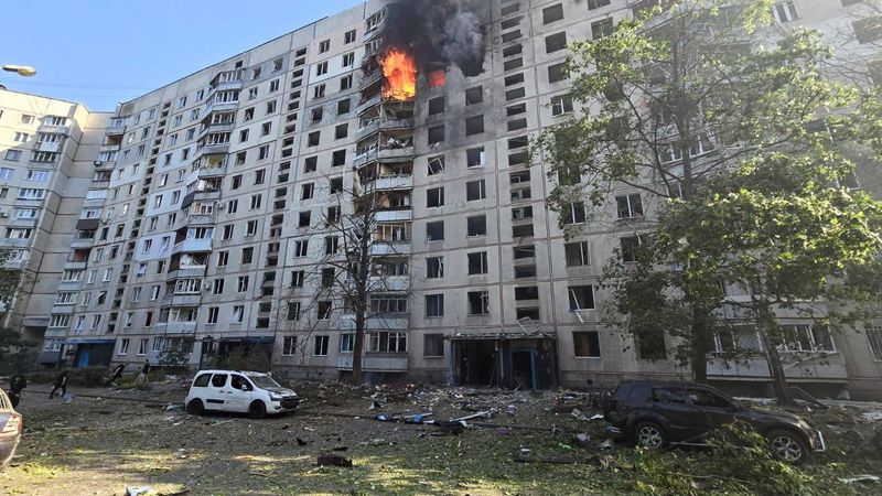 Russian bomb strikes Kharkiv apartment building, 41 injured, official says