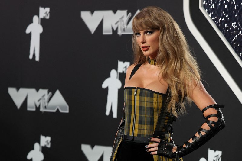 © Reuters. Taylor Swift, MTV Video Music Awards, Elmont, New York, September 11, 2024. REUTERS/Andrew Kelly