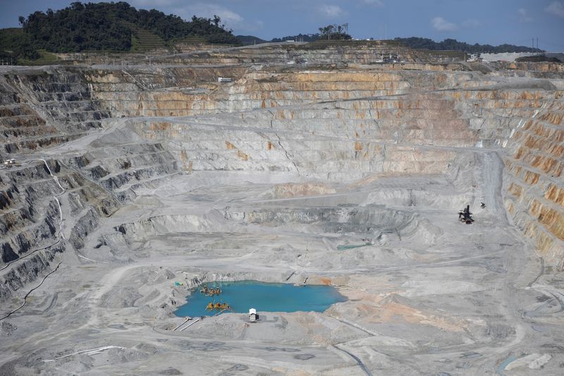 © Reuters. FILE PHOTO: A view of Cobre Panama mine of Canadian First Quantum Minerals, one of the world's largest open-pit copper mines, which was forced to shut down after Panama's top court ruled that its contract was unconstitutional, following nationwide protests opposed to its continued operation, during a media tour, in Donoso, Panama, January 11, 2024. REUTERS/Tarina Rodriguez/File Photo