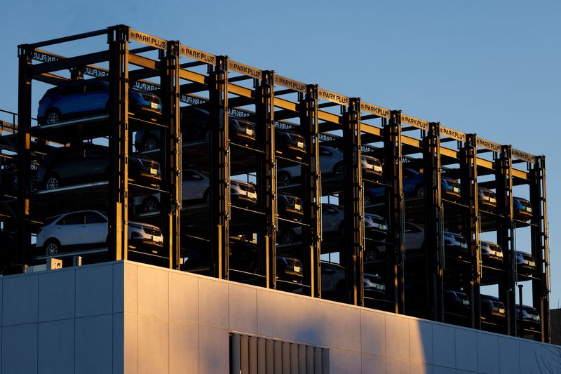 &copy; Reuters. FILE PHOTO: An automobile dealership uses racks to store its inventory of vehicles in Los Angeles, California, U.S. January 29, 2024.  REUTERS/Mike Blake/File Photo