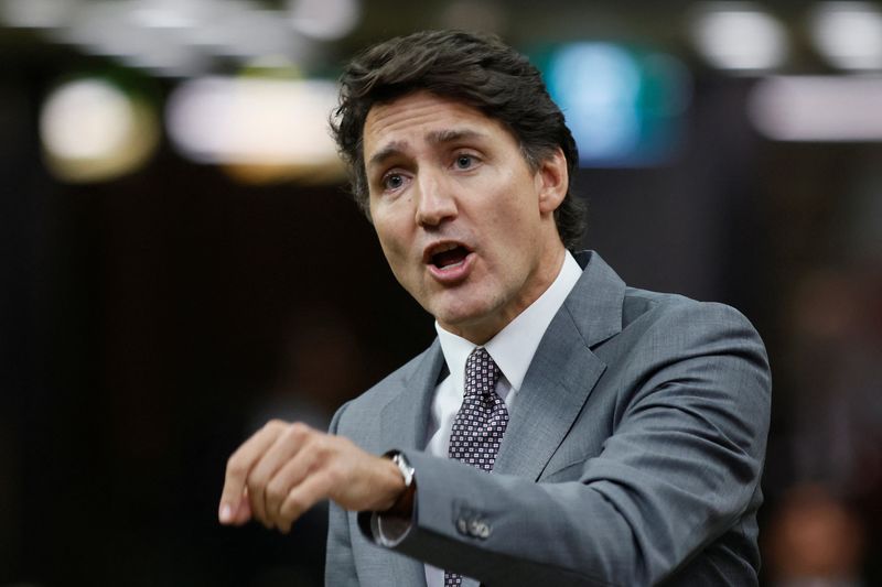 &copy; Reuters. FILE PHOTO: Canada's Prime Minister Justin Trudeau speaks during Question Period in the House of Commons on Parliament Hill in Ottawa, Ontario, Canada September 16, 2024.  REUTERS/Blair Gable/File Photo