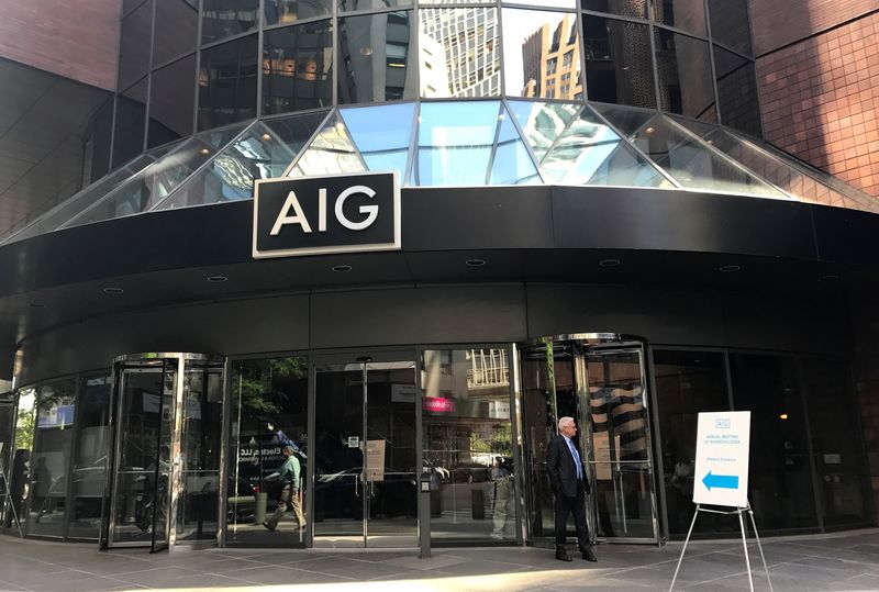 © Reuters. FILE PHOTO: American International Group Inc. headquarters. (AIG), seen on the day of the company's 2017 annual meeting of shareholders at 175 Water Street, New York, U.S., June 28, 2017. REUTERS/Suzanne Barlyn/File Photo