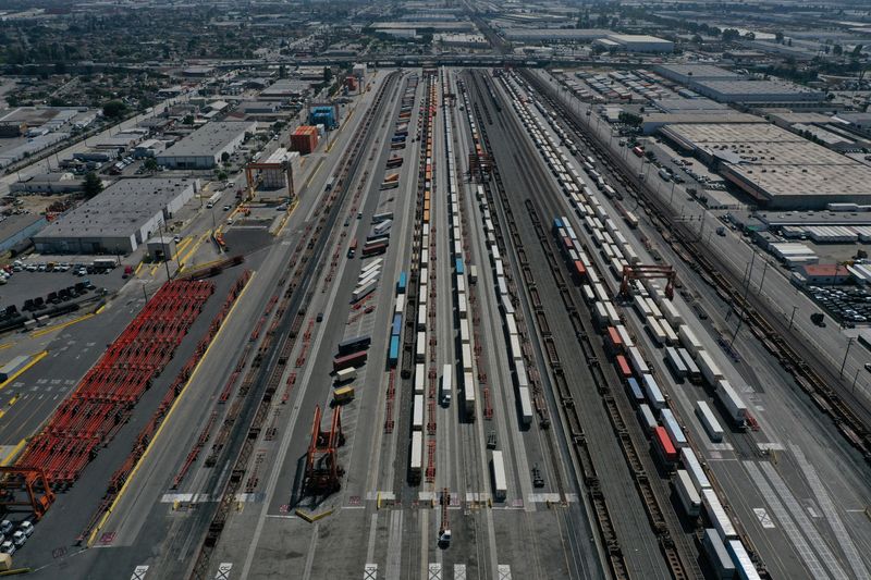 &copy; Reuters. FILE PHOTO: An aerial view of shipping containers and freight railway trains at the BNSF Los Angeles Intermodal Facility rail yard in Los Angeles, California, U.S., September 15, 2022. REUTERS/Bing Guan/File Photo