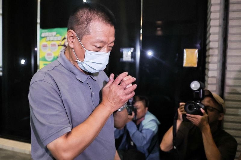 &copy; Reuters. Hsu Ching-kuang, founder and president of Gold Apollo, arrives at Taiwan Shilin District Prosecutors Office in Taipei, Taiwan September 19, 2024. REUTERS/Ann Wang