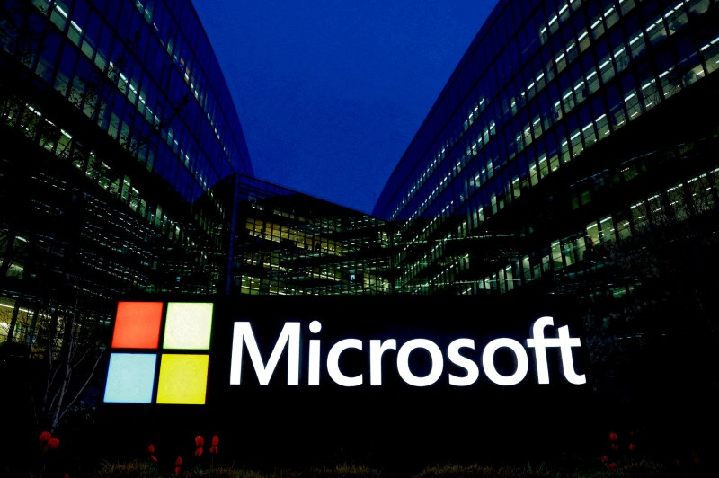 © Reuters. Logo da Microsoft na França
25/3/2024 REUTERS/Gonzalo Fuentes/Arquivo