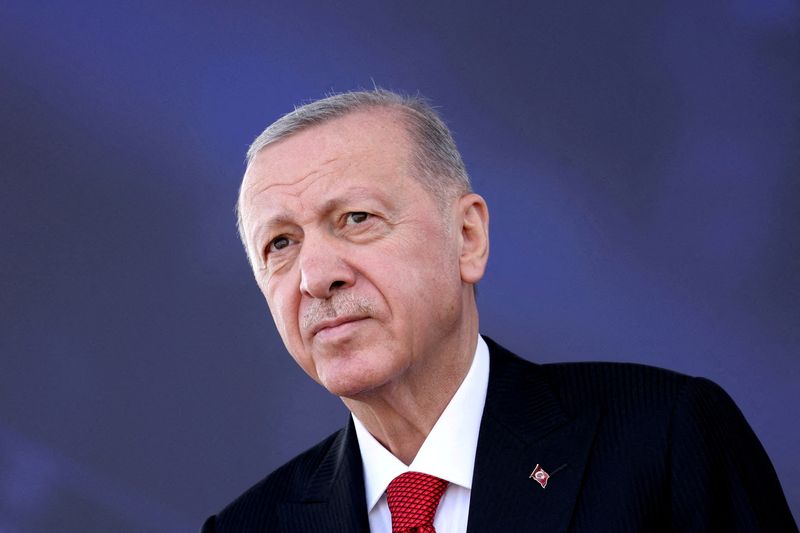 © Reuters. FILE PHOTO: Turkish President Tayyip Erdogan attends a ceremony for the handover of new vehicles to the gendarmerie and police forces in Istanbul, Turkey, September 20, 2024. REUTERS/Murad Sezer/File Photo