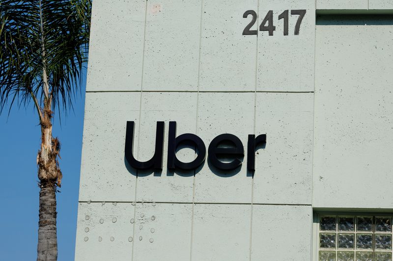 &copy; Reuters. The Uber logo is shown on the building in Los Angeles, California, U.S., February 14, 2024.  REUTERS/Mike Blake/File Photo