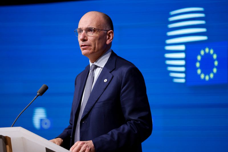 &copy; Reuters. Enrico Letta, membro della Camera dei Deputati, partecipa a un vertice informale dei leader dell'Unione europea a Bruxelles, in Belgio, il 18 aprile 2024. REUTERS/Johanna Geron