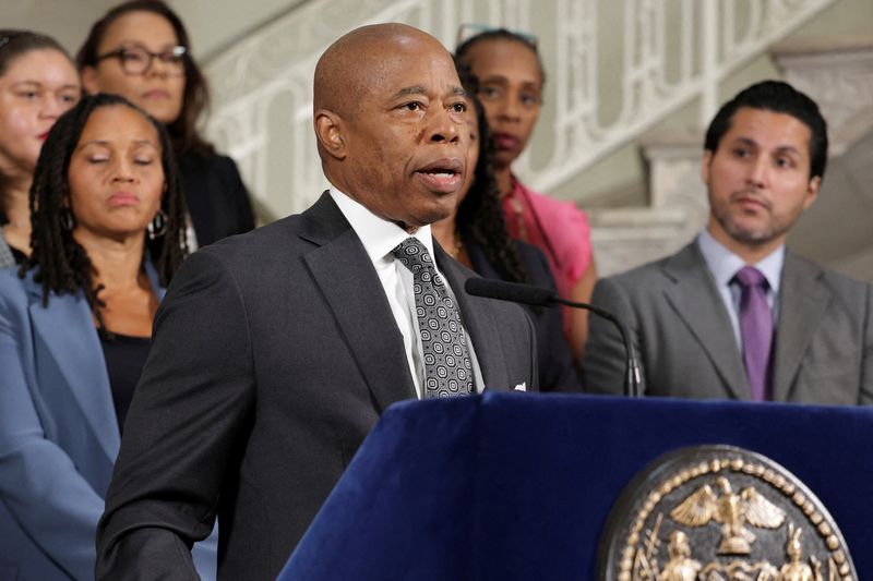 &copy; Reuters. FILE PHOTO: New York City Mayor Eric Adams speaks during an event to release the 2024 Mayor's Management Report and to update New Yorkers on City government operations at City Hall in Manhattan in New York City, U.S., September 16, 2024. REUTERS/Kent J Ed