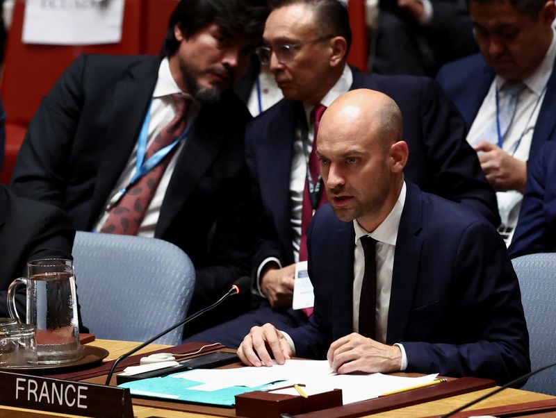 © Reuters. France's Foreign Minister Jean-Noel Barrot speaks during a UN Security Council meeting on leadership for peace, on the sidelines of the 79th United Nations General Assembly at U.N. headquarters in New York, U.S., September 25, 2024.  REUTERS/Brendan McDermid