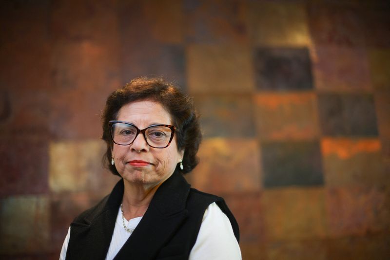 © Reuters. FILE PHOTO: Chile's Mining Minister Aurora Williams poses for a portrait during an interview with Reuters in Santiago, Chile, April 18, 2024. Reuters/Pablo Sanhueza/File Photo