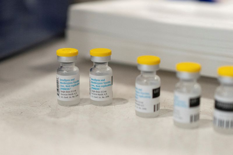 © Reuters. FILE PHOTO: Vials of the JYNNEOS smallpox and monkeypox vaccine are placed on a table during a clinic offered by the Pima County Department of Public Health at Abrams Public Health Center in Tucson, Arizona, U.S., August 20, 2022. REUTERS/Rebecca Noble/File Photo