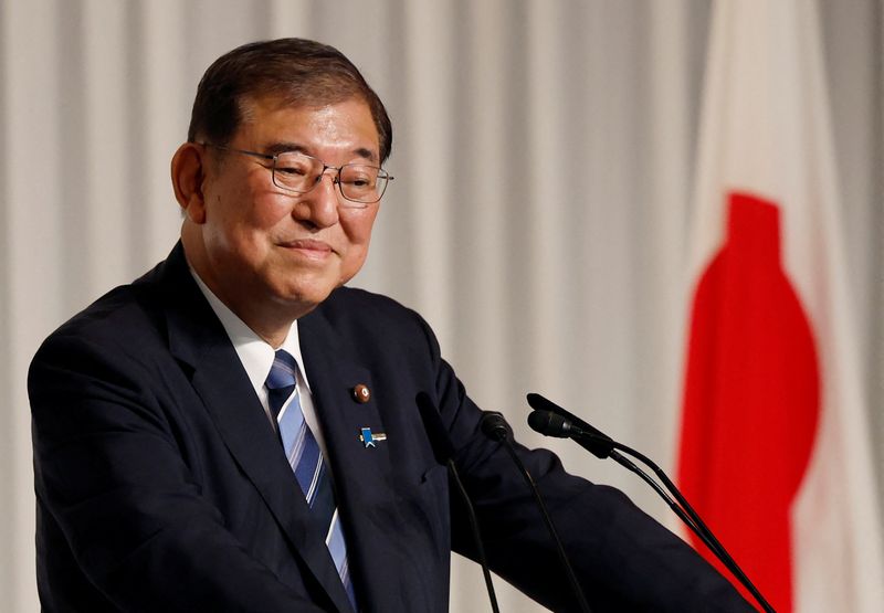 © Reuters. Shigeru Ishiba, the newly elected leader of Japan's ruling party, the Liberal Democratic Party (LDP) holds a press conference after the LDP leadership election, in Tokyo, Japan September 27, 2024. REUTERS/Kim Kyung-Hoon/Pool