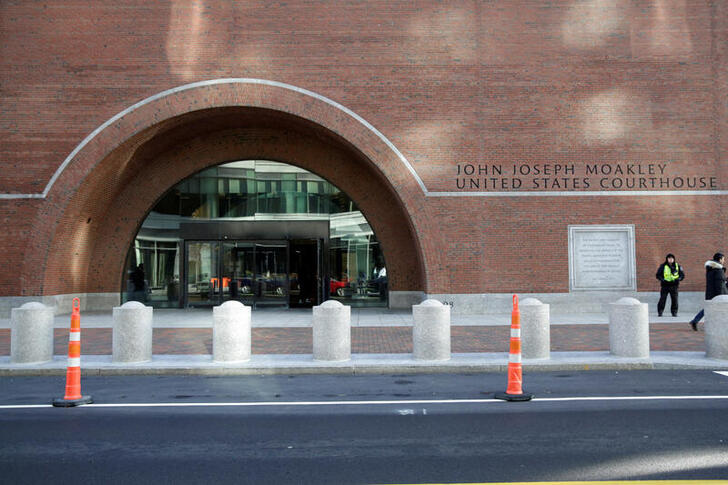 © Reuters. FILE PHOTO: The exterior of John Jospeh Moakley U.S. Courthouse in Boston, Massachusetts, U.S., November 28, 2018. REUTERS/Katherine Taylor/File Photo 