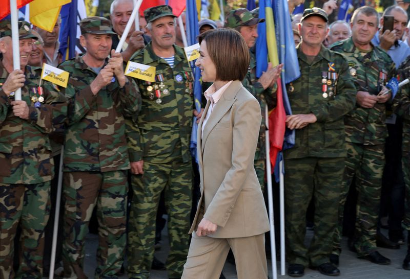 &copy; Reuters. FILE PHOTO: Moldovan incumbent President and candidate in the upcoming presidential election Maia Sandu attends a campaign rally in Chisinau, Moldova September 20, 2024. REUTERS/Vladislav Culiomza/File Photo