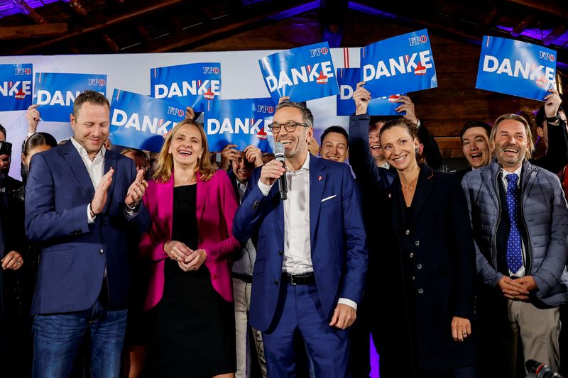 &copy; Reuters. Head of Freedom Party (FPOe) Herbert Kickl speaks, as vote projections show that FPOe won the general election, in Vienna, Austria, September 29, 2024. REUTERS/Lisa Leutner 