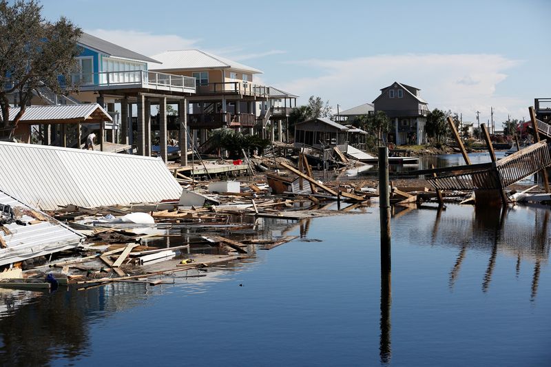 &copy; Reuters. FILE PHOTO: Debris lies where homes were destroyed after Hurricane Helene passed through the Florida panhandle, severely impacting the community in Keaton Beach, Florida, U.S., September 29, 2024. REUTERS/Octavio Jones/File Photo