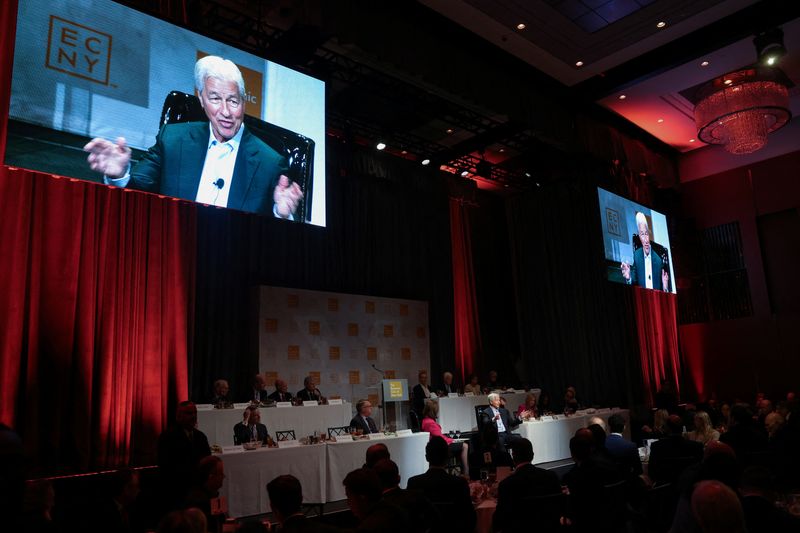 &copy; Reuters. Jamie Dimon, Chairman and Chief Executive officer (CEO) of JPMorgan Chase & Co. (JPM) speaks to the Economic Club of New York in Manhattan in New York City, U.S., April 23, 2024. REUTERS/Mike Segar/File Photo