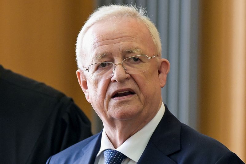 &copy; Reuters. FILE PHOTO: Former Volkswagen Chairman Martin Winterkorn appears for a trial on suspicion of fraud, making false statements and market manipulation, in Braunschweig, Germany September 3, 2024. REUTERS/Fabian Bimmer/File Photo