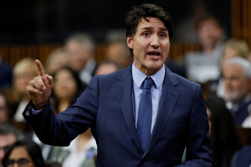 © Reuters. FILE PHOTO: Canada's Prime Minister Justin Trudeau speaks during Question Period in the House of Commons on Parliament Hill in Ottawa, Ontario, Canada September 25, 2024. REUTERS/Blair Gable/File Photo