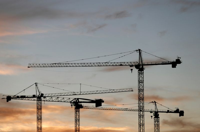 &copy; Reuters. Construction cranes are pictured at sunset in Los Angeles, California, U.S., January 27, 2020. Picture taken January 27, 2020. REUTERS/Mario Anzuoni/File Photo