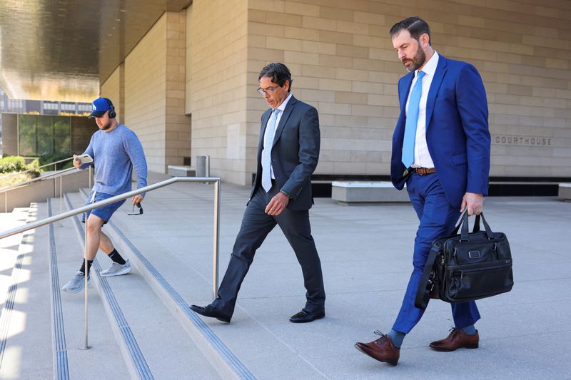 © Reuters. Mark Chavez, a doctor accused of supplying ketamine to 'Friends' actor Matthew Perry before his death, leaves federal court in Los Angeles, California, U.S. October 2, 2024.  REUTERS/Mike Blake