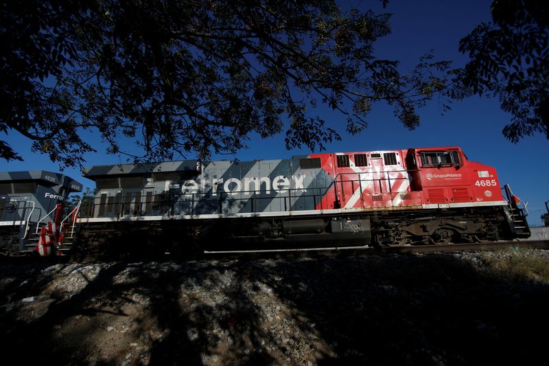 &copy; Reuters. FILE PHOTO: View shows a train of Ferromex train company before starting their route, in Ramos Arizpe, Mexico September 20, 2023. REUTERS/Daniel Becerril/File Photo