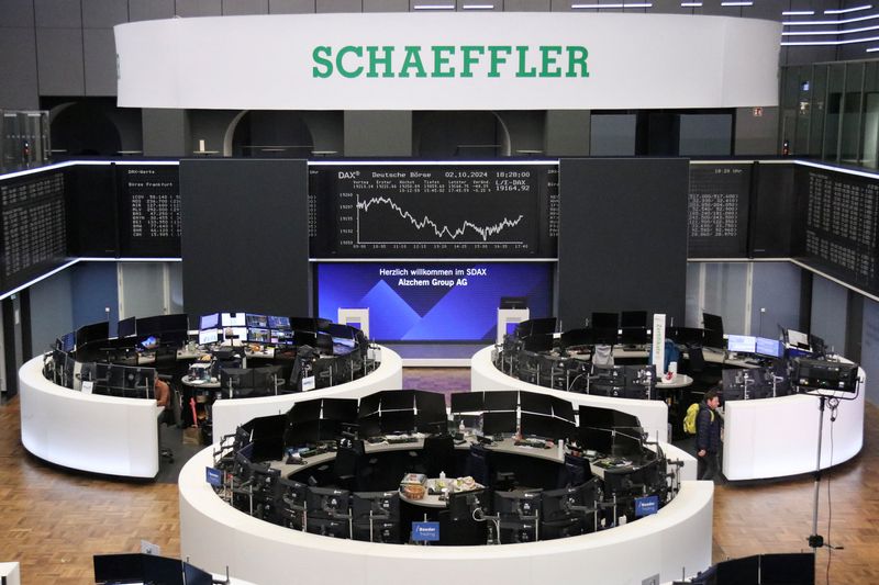 &copy; Reuters. FILE PHOTO: The German share price index DAX graph is pictured at the stock exchange in Frankfurt, Germany, October 2, 2024.  REUTERS/Staff/File Photo