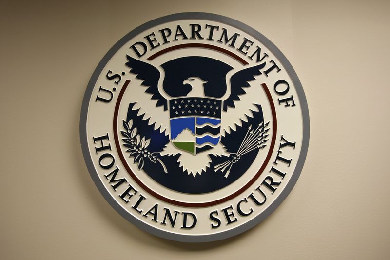 © Reuters. FILE PHOTO: U.S. Department of Homeland Security emblem is pictured at the National Cybersecurity & Communications Integration Center (NCCIC) located just outside Washington in Arlington, Virginia September 24, 2010. REUTERS/Hyungwon Kang/File Photo