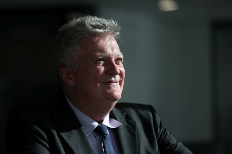 © Reuters. FILE PHOTO: Chief Economist and Executive Director for Monetary Analysis and Research at the Bank of England, Huw Pill meets with reporters in the Reuters' offices at Canary Wharf in London, Britain, September 5, 2023. REUTERS/Suzanne Plunkett/File photo