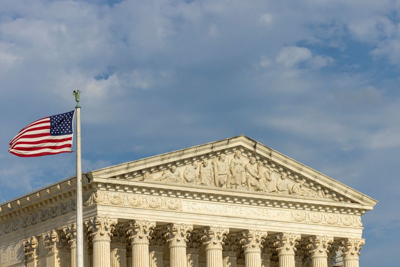 © Reuters. FILE PHOTO: A view of the U.S. Supreme Court in Washington, U.S. June 29, 2024. REUTERS/Kevin Mohatt/File Photo