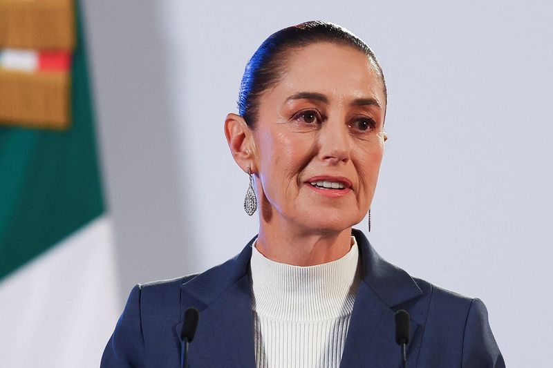 &copy; Reuters. FILE PHOTO: Mexico's President Claudia Sheinbaum holds her first press conference at the National Palace, in Mexico City, Mexico, October 2, 2024. REUTERS/Raquel Cunha/File Photo