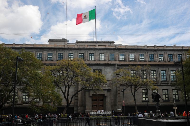 © Reuters. FILE PHOTO: A general view of the Supreme Court building in Mexico City, Mexico January 2, 2023.REUTERS/Henry Romero/File Photo