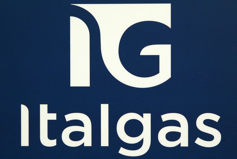 &copy; Reuters. Il logo Italgas a Milano. REUTERS/Stefano Rellandini