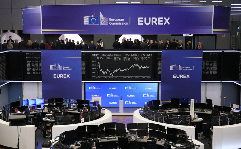 &copy; Reuters. FILE PHOTO: The German share price index DAX graph is pictured at the stock exchange in Frankfurt, Germany, October 7, 2024. REUTERS/Staff/File Photo