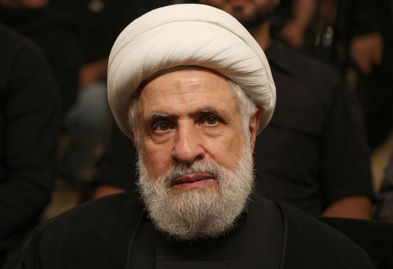 &copy; Reuters. FILE PHOTO: Lebanon's Hezbollah deputy leader Sheikh Naim Qassem attends a memorial service in Beirut's southern suburbs, Lebanon, July 10, 2024. REUTERS/Mohamed Azakir/File Photo