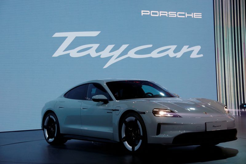 © Reuters. FILE PHOTO: A Porsche Taycan electric vehicle (EV) is showcased at a Volkswagen media event in Beijing, China April 24, 2024. REUTERS/Josh Arslan/File Photo